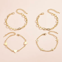 Charger l&#39;image dans la galerie, Bracelet 4 pièces avec médaillons coeur