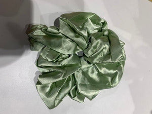 Chouchou en Satin ( scrunchies)